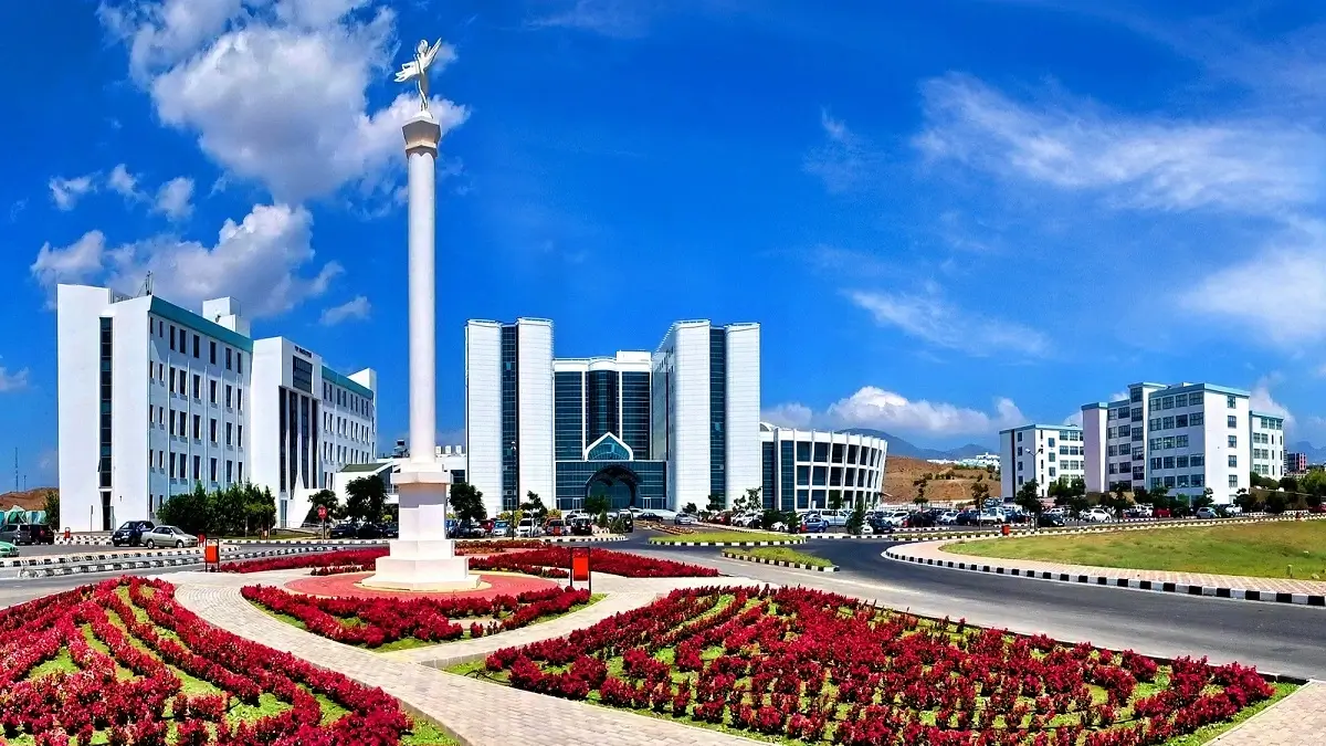  جامعة الشرق الأدنى NEAR EAST UNIVERISTY