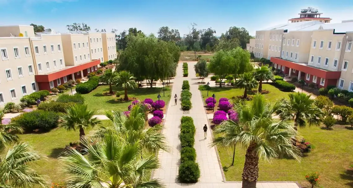 تكاليف تسجيل الطلاب العراقيين في جامعة شرق البحر المتوسط في قبرص التركية