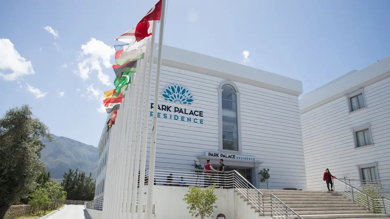 سكن بارك بالاس ريزيدنس Park Palace Residence