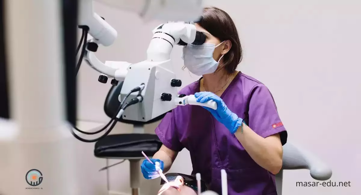 تجارب بعض الخريجين من كلية طب الأسنان في جامعة قبرص الدولية  